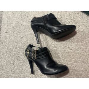 Fioni Ankle Boots Womens 7 Heels Black Vegan Leather 3 Buckles Gold Hardware